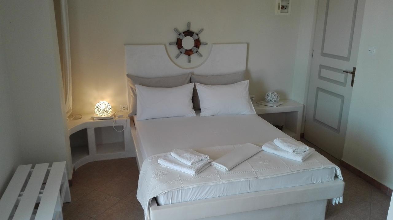 Oceanis Rooms Adamantas  Esterno foto