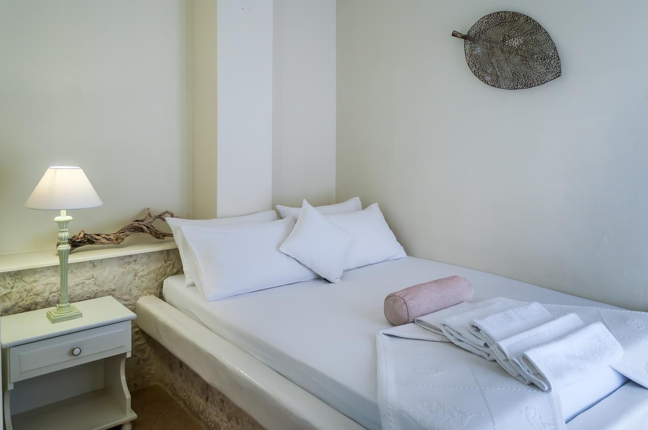 Oceanis Rooms Adamantas  Esterno foto